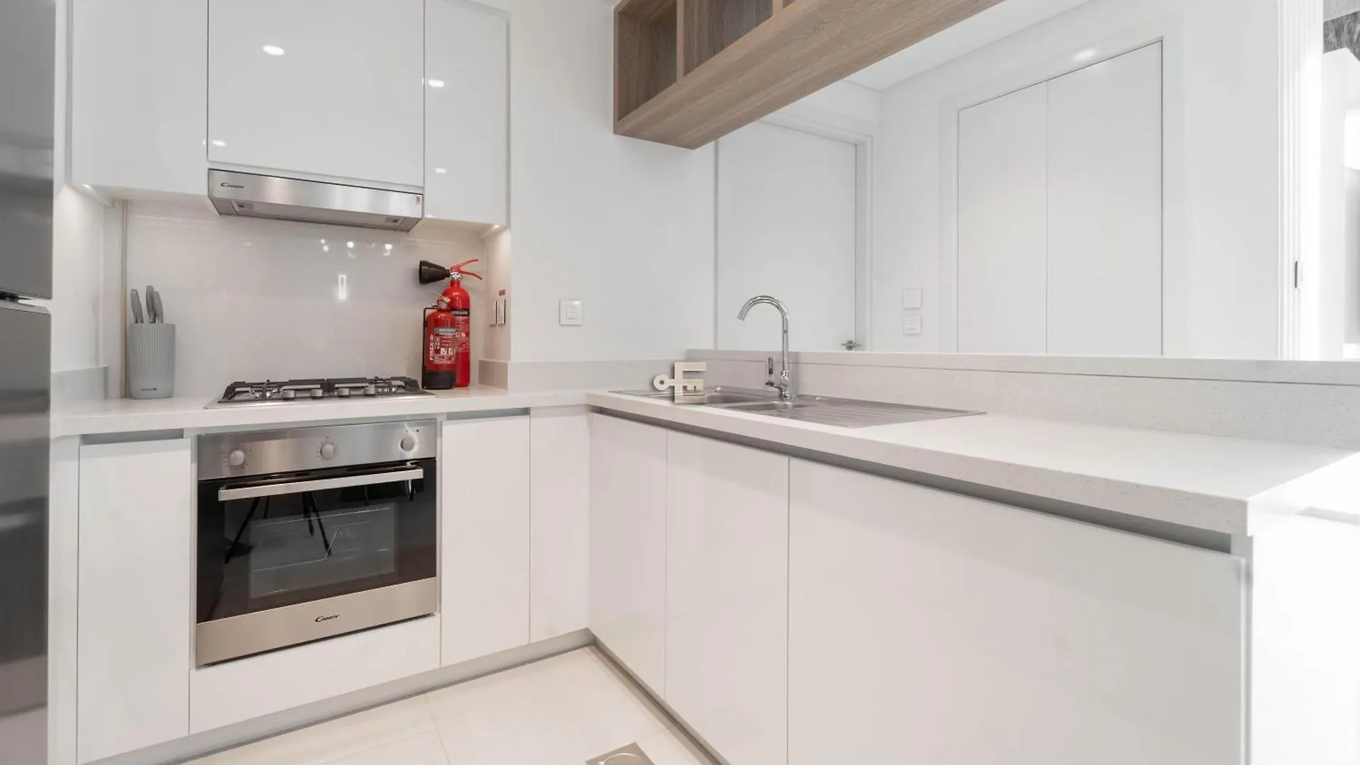 Full Burj Khalifa View 2 Bed In Downtown Dubai Apartment