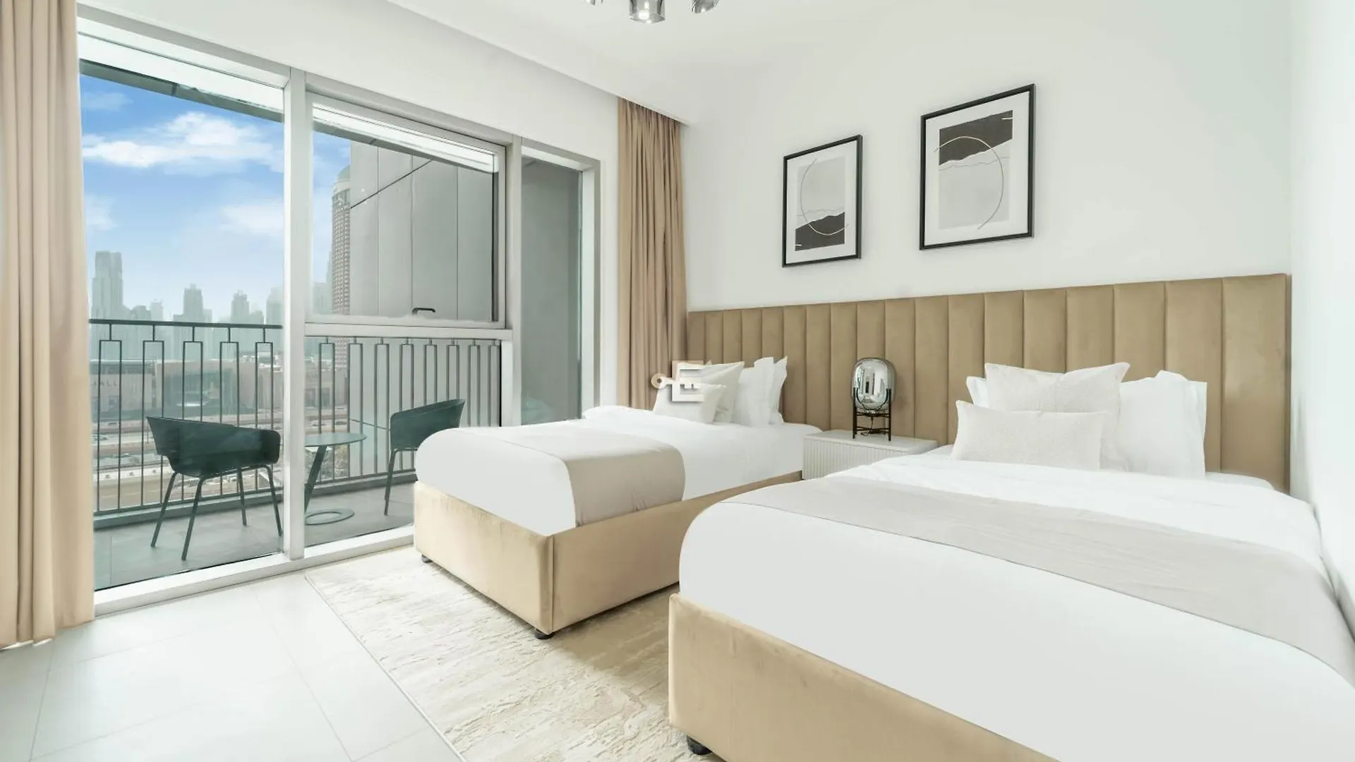 Full Burj Khalifa View 2 Bed In Downtown Dubai Apartment