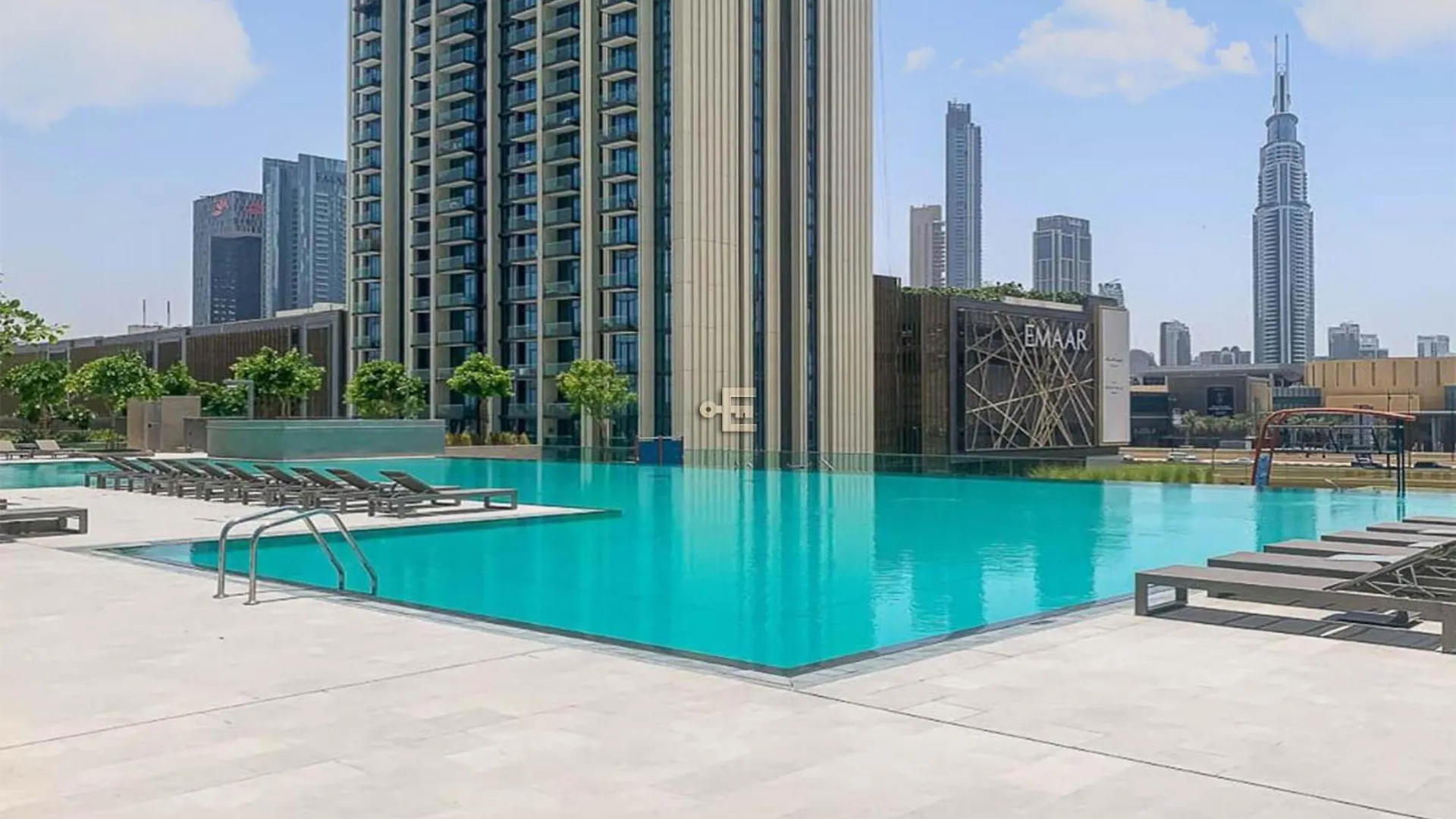 Full Burj Khalifa View 2 Bed In Downtown Dubai Apartment